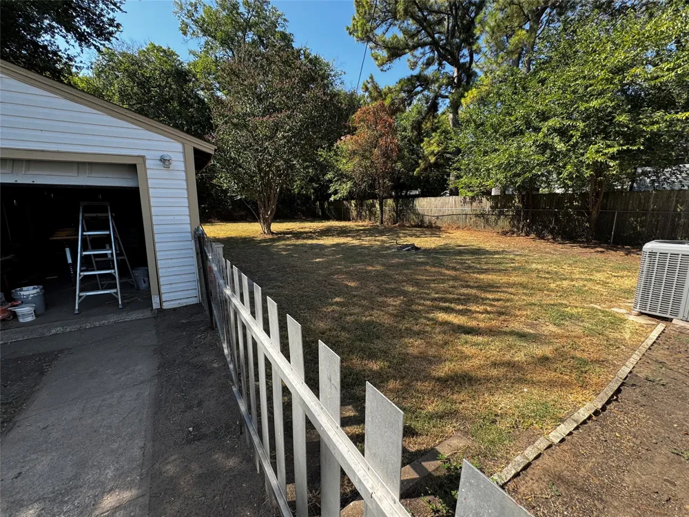 111 Atkinson Drive Sherman, TX 75092