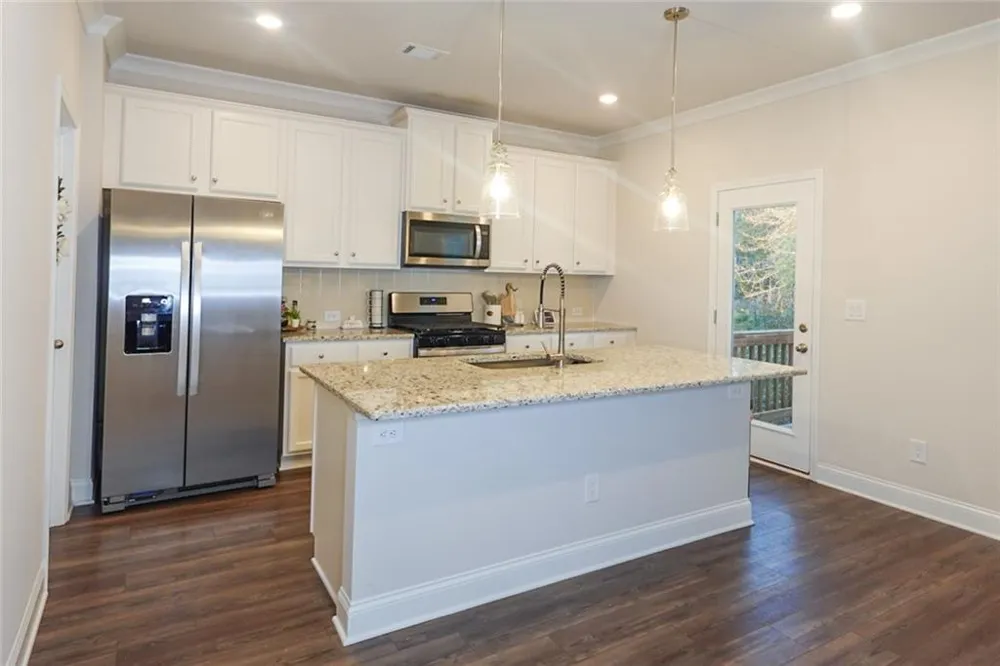 573 Auburn Crossing Drive Auburn, GA 30011