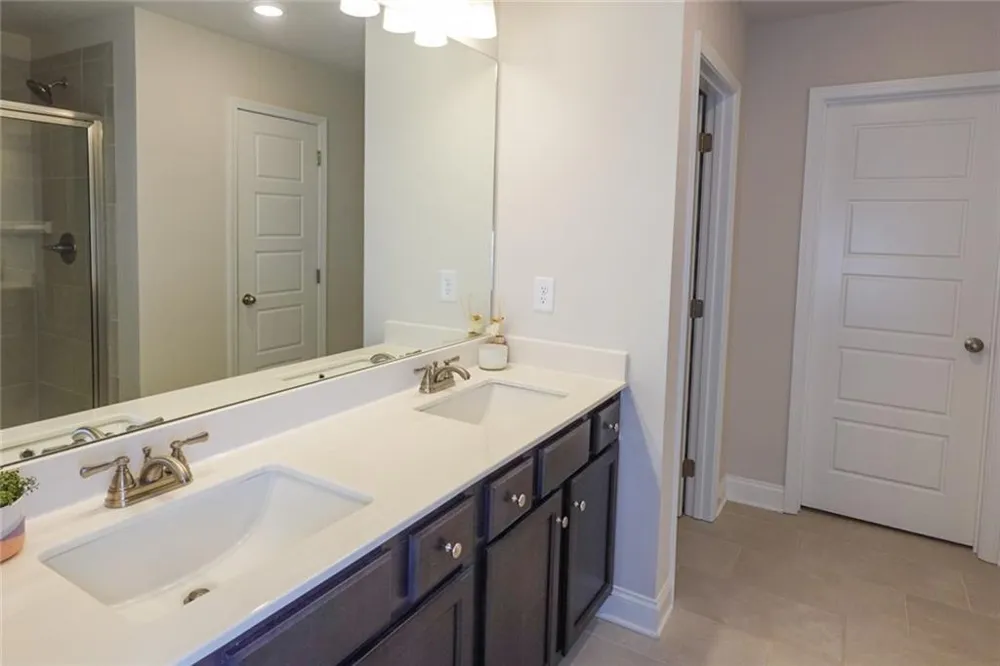 573 Auburn Crossing Drive Auburn, GA 30011