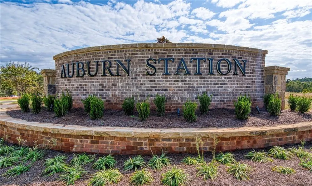 573 Auburn Crossing Drive Auburn, GA 30011