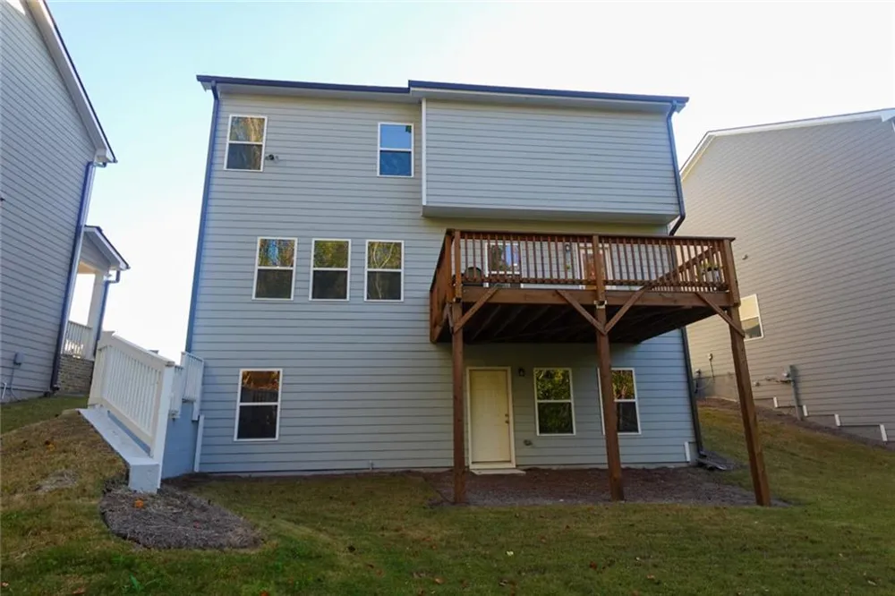 573 Auburn Crossing Drive Auburn, GA 30011