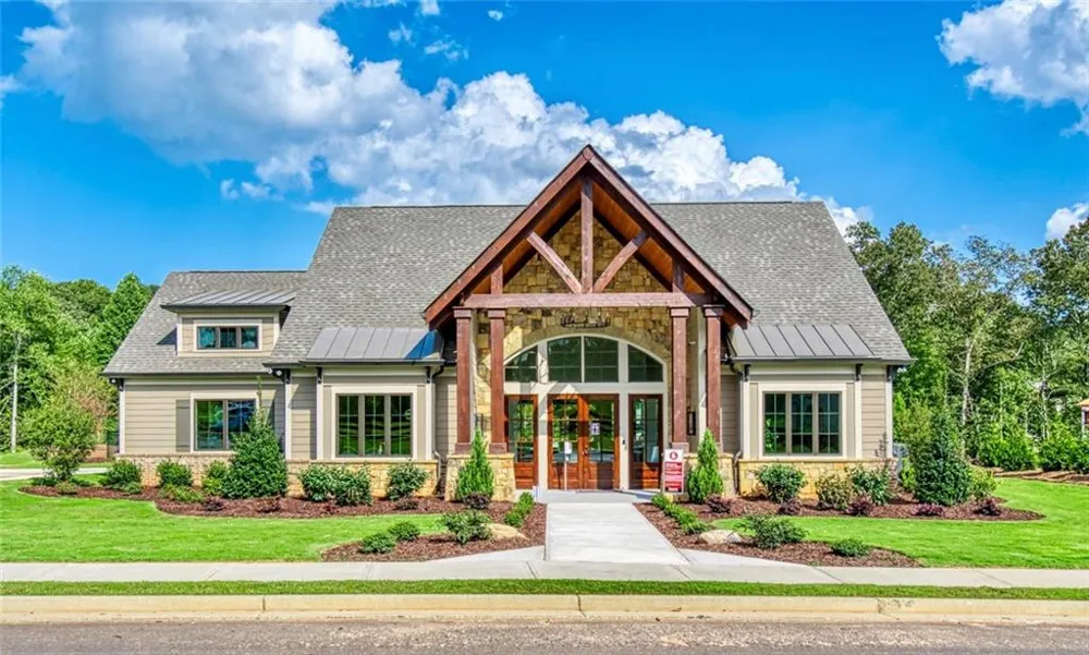 573 Auburn Crossing Drive Auburn, GA 30011