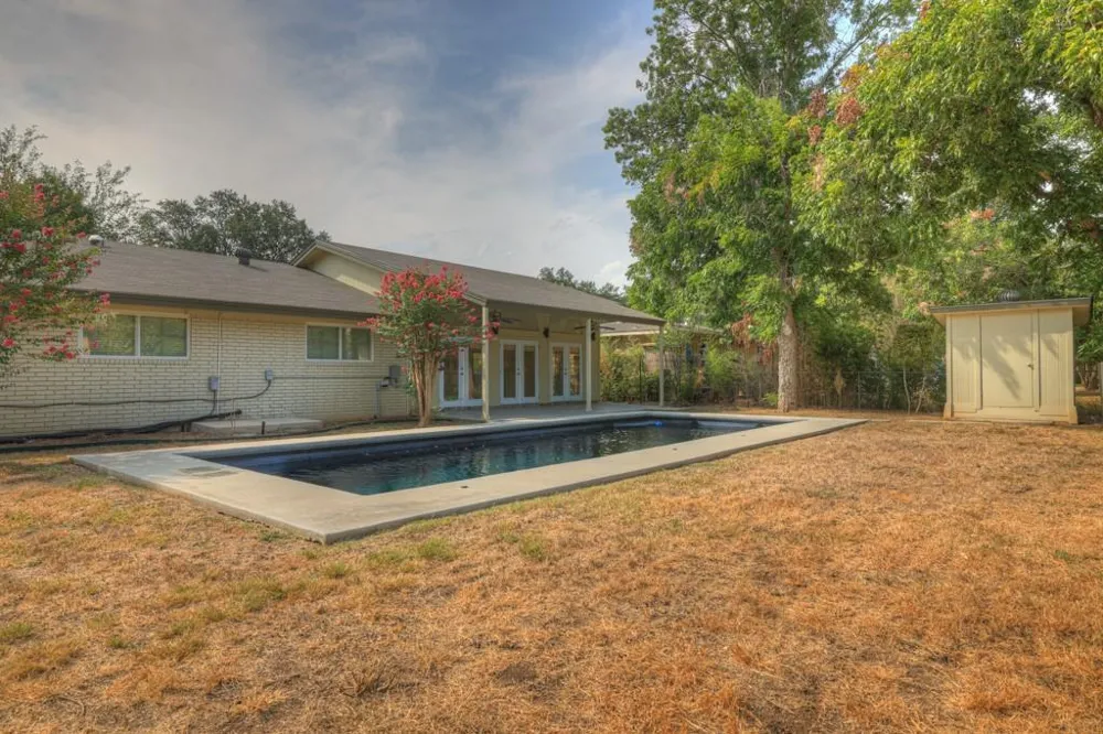911 Mulberry Avenue New Braunfels, TX 78130