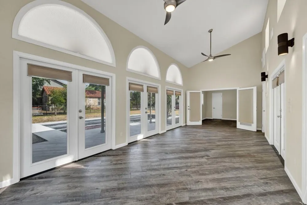 911 Mulberry Avenue New Braunfels, TX 78130