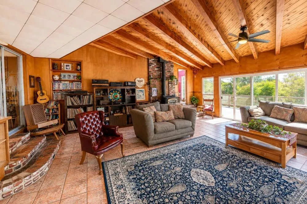 4607 Rolando Blvd San Diego, CA 92115