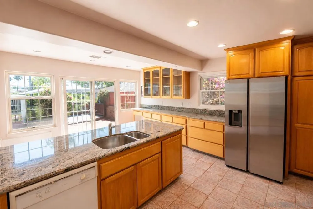 4607 Rolando Blvd San Diego, CA 92115