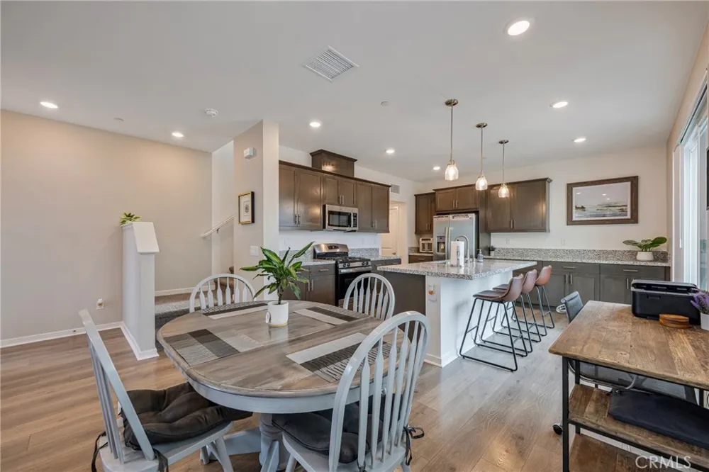 24581 Sonieta Court Corona, CA 92883