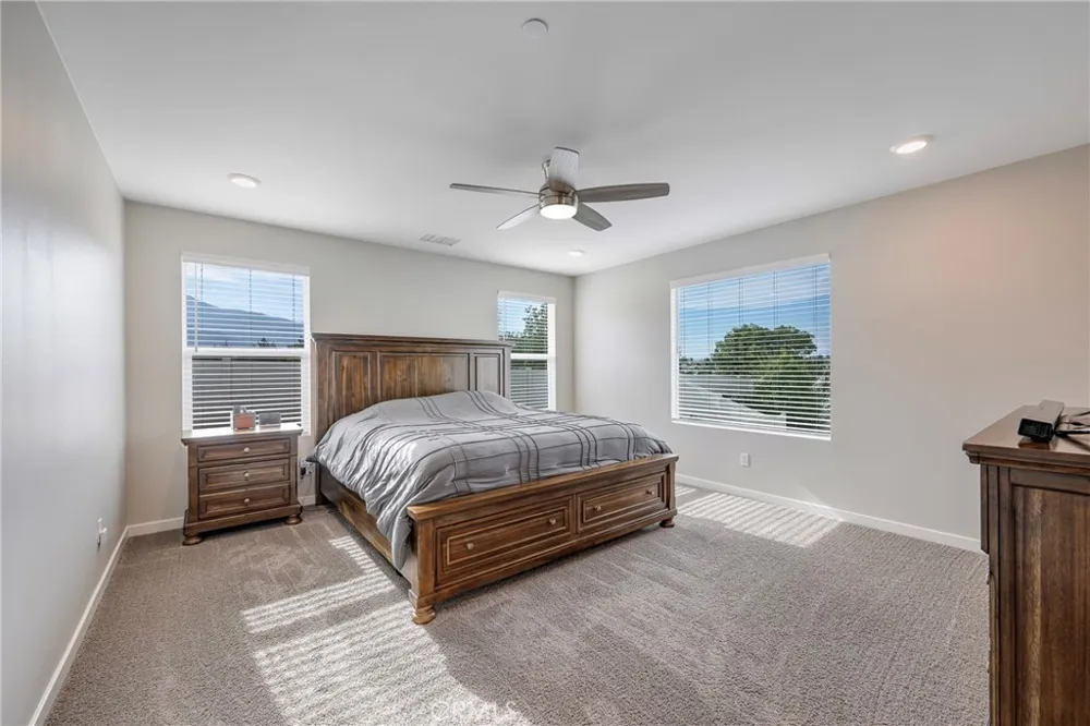24581 Sonieta Court Corona, CA 92883