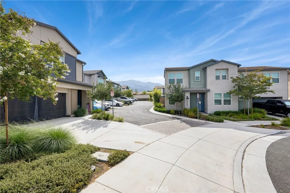 24581 Sonieta Court Corona, CA 92883
