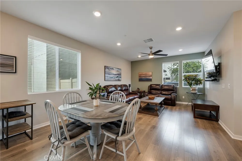 24581 Sonieta Court Corona, CA 92883