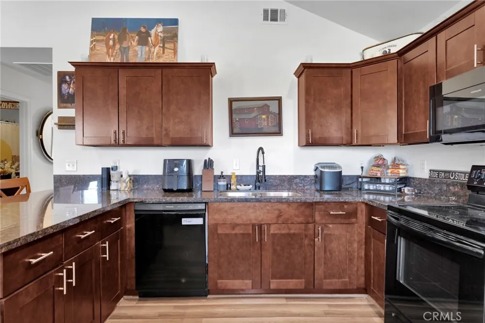 9145 Marco Victorville, CA 92392