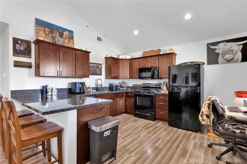 9145 Marco Victorville, CA 92392