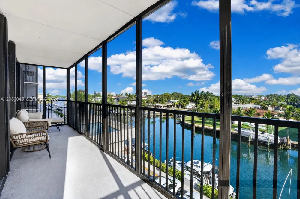 2500 NE 135th St #C311 North Miami, FL 33181