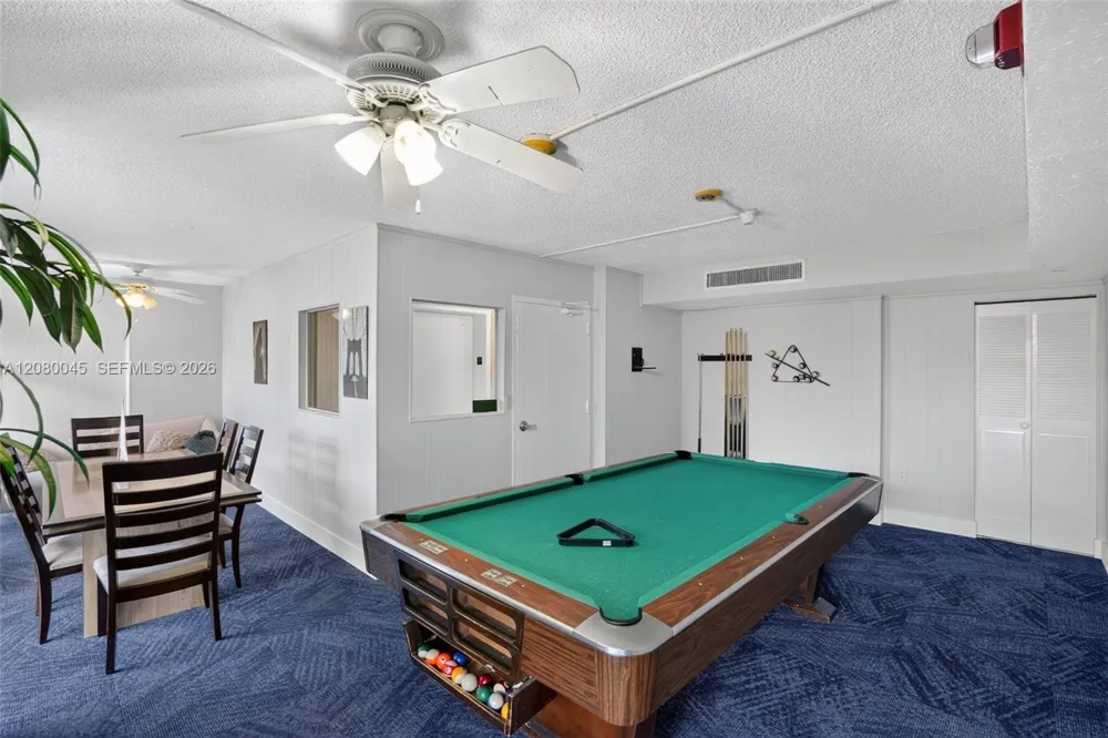 2500 NE 135th St #C311 North Miami, FL 33181