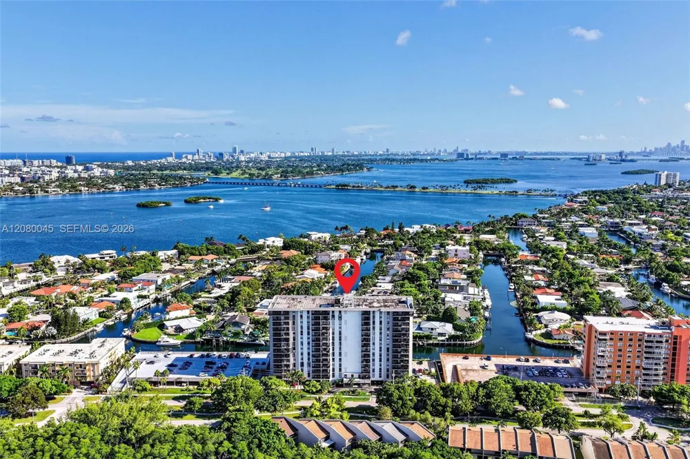 2500 NE 135th St #C311 North Miami, FL 33181