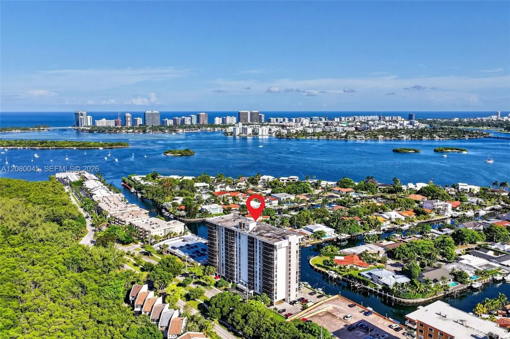 2500 NE 135th St #C311 North Miami, FL 33181