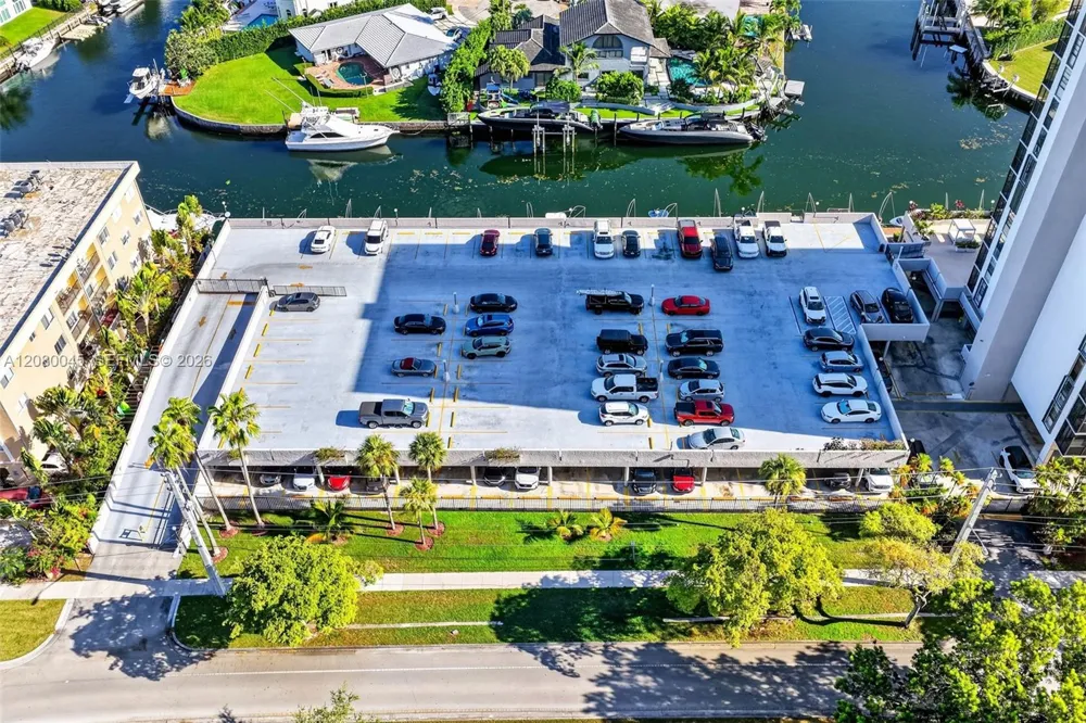 2500 NE 135th St #C311 North Miami, FL 33181