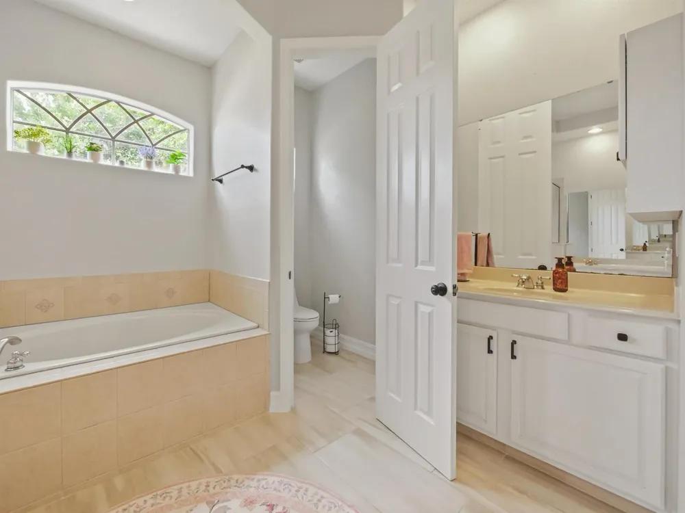 16437 TUDOR GROVE DRIVE Orlando, FL 32828