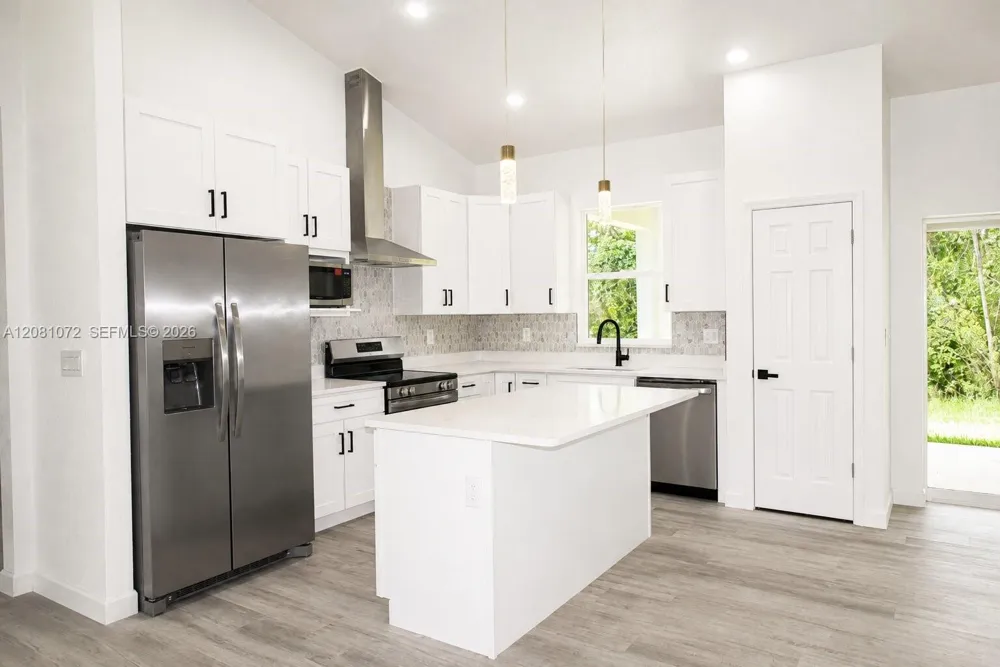 7624 ANCHA ST Sebring, FL 33872