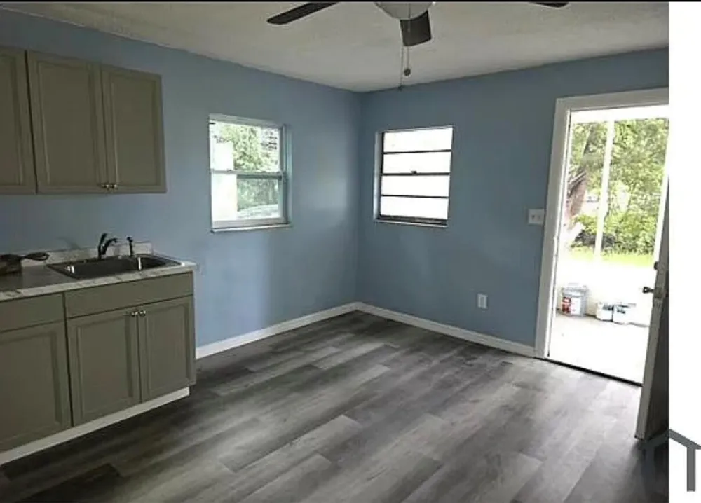 1132 W 27th Street Riviera Beach, FL 33404