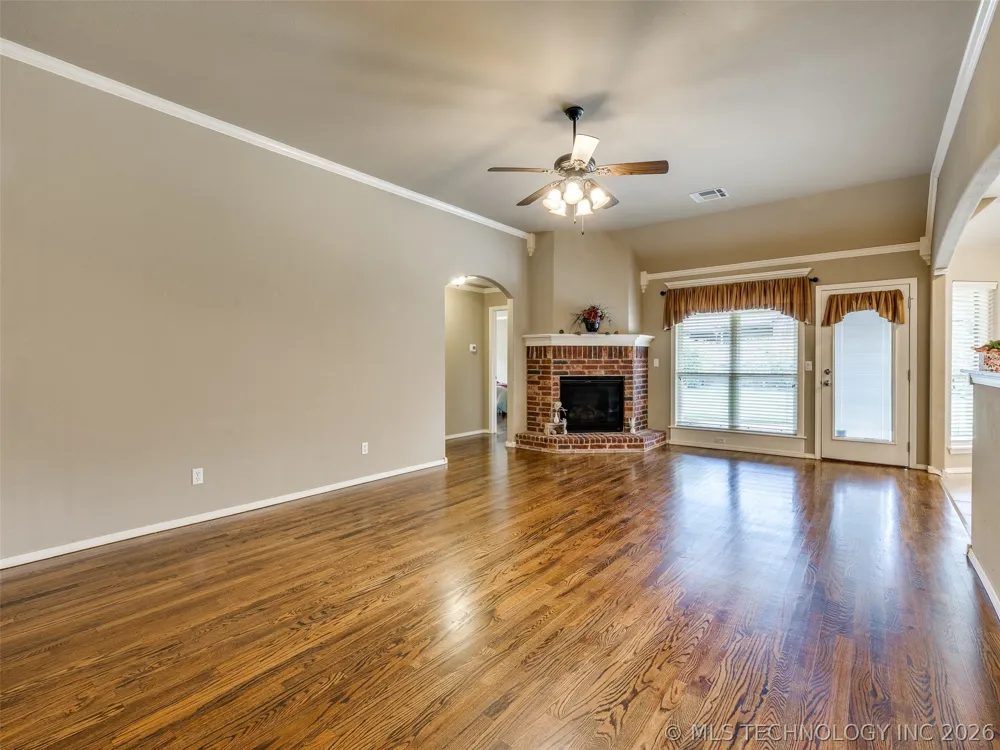 7521 E Galveston Street Broken Arrow, OK 74014