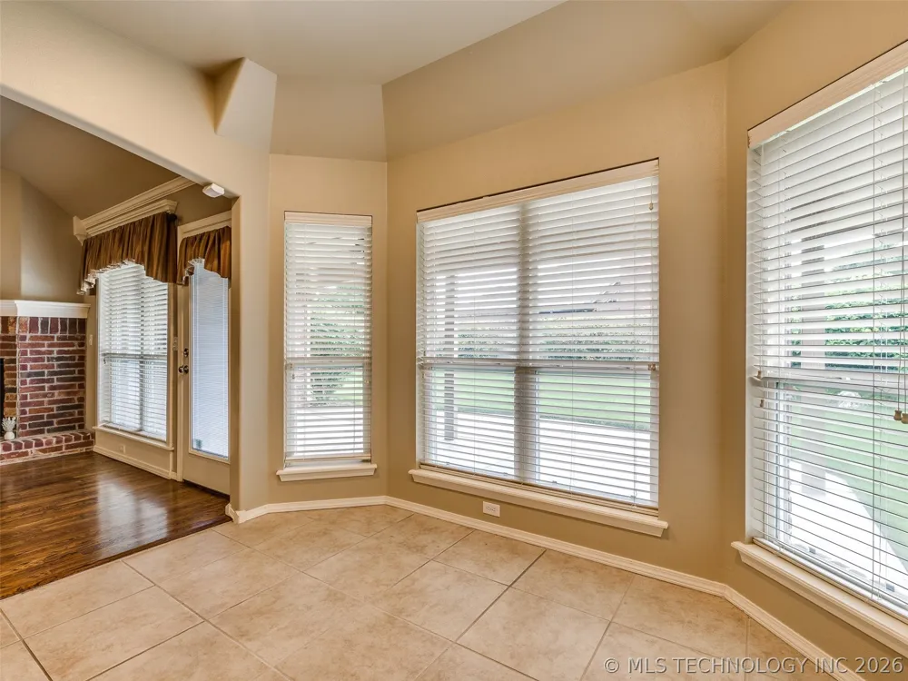 7521 E Galveston Street Broken Arrow, OK 74014
