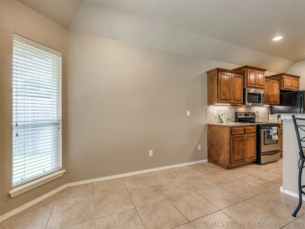 7521 E Galveston Street Broken Arrow, OK 74014