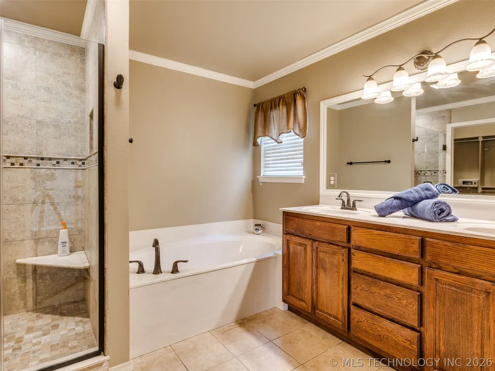 7521 E Galveston Street Broken Arrow, OK 74014