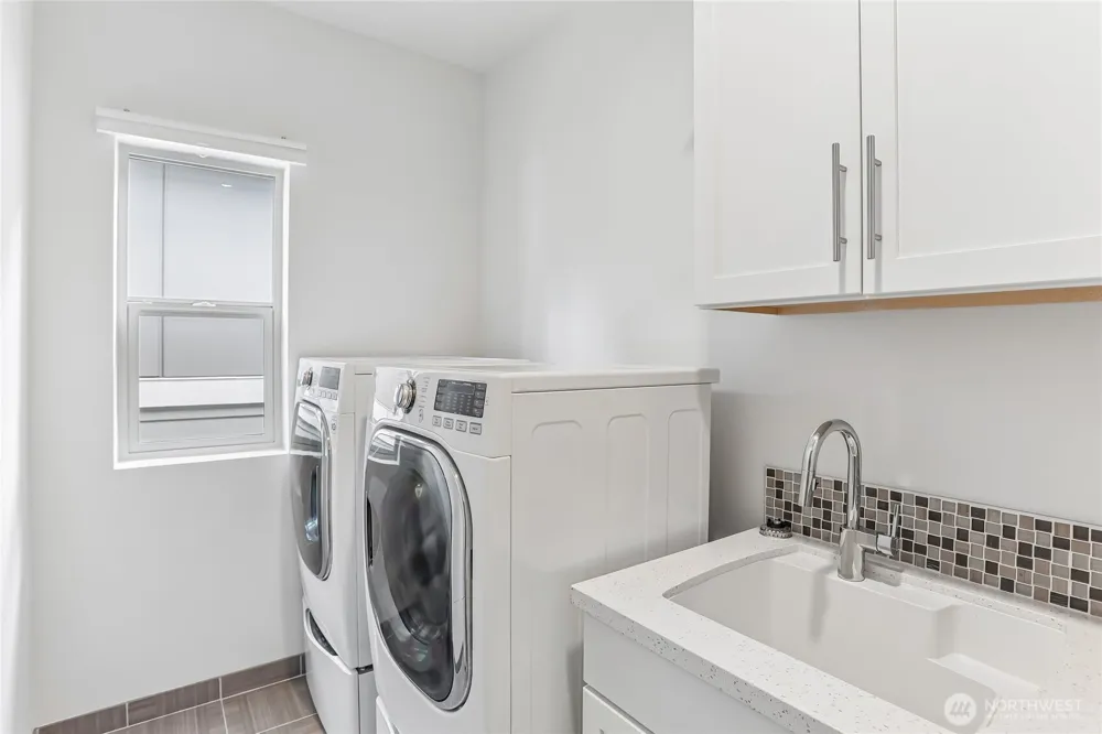 8312 120th Avenue NE Kirkland, WA 98033