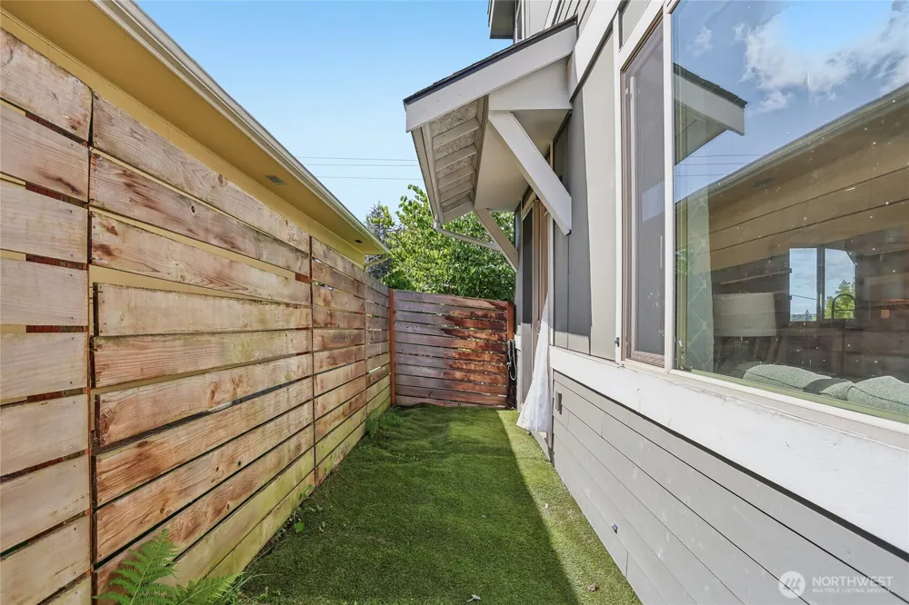 8312 120th Avenue NE Kirkland, WA 98033