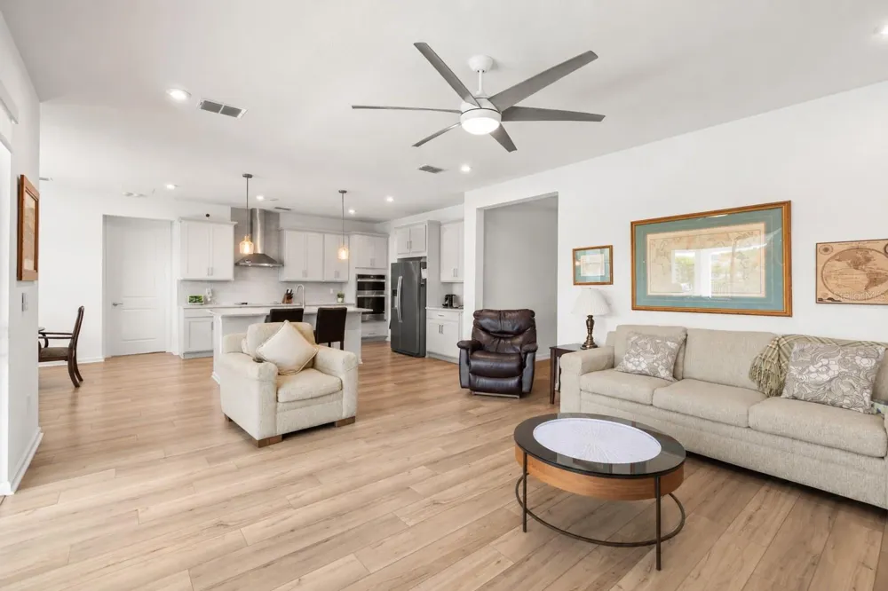 7922 WATERFIELD AVENUE Orlando, FL 32832