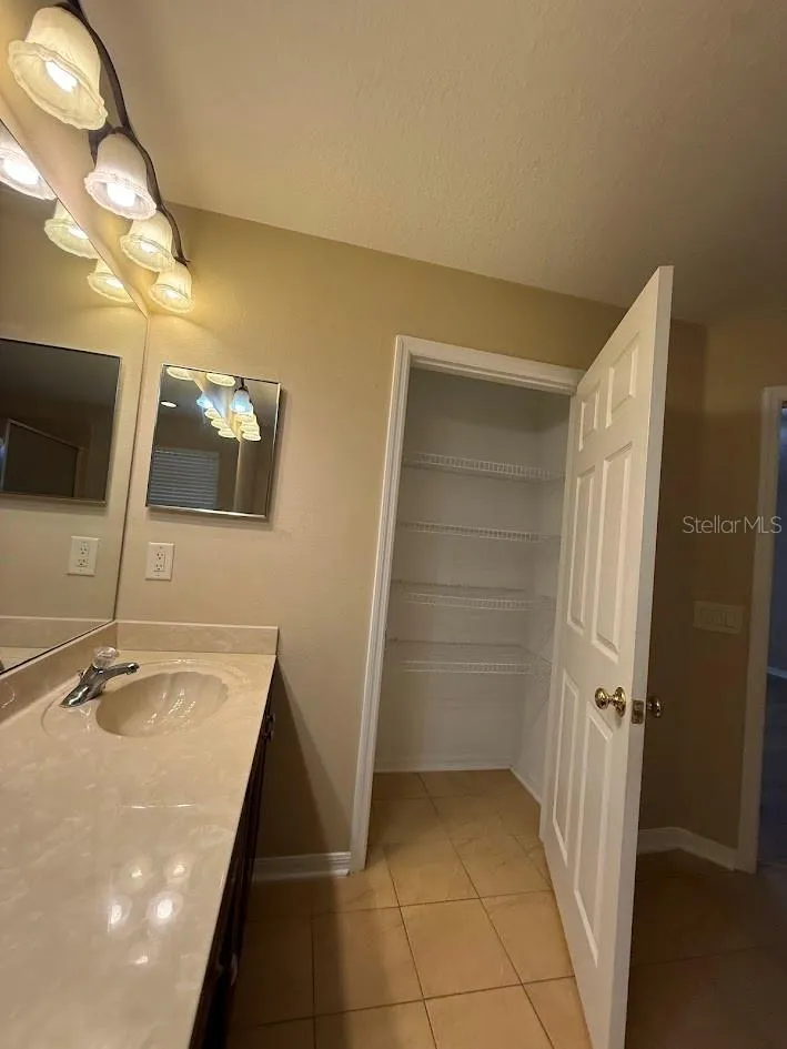 5823 BUTTERFIELD STREET Riverview, FL 33578