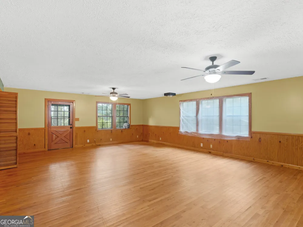107 Midway RD Barnesville, GA 30204