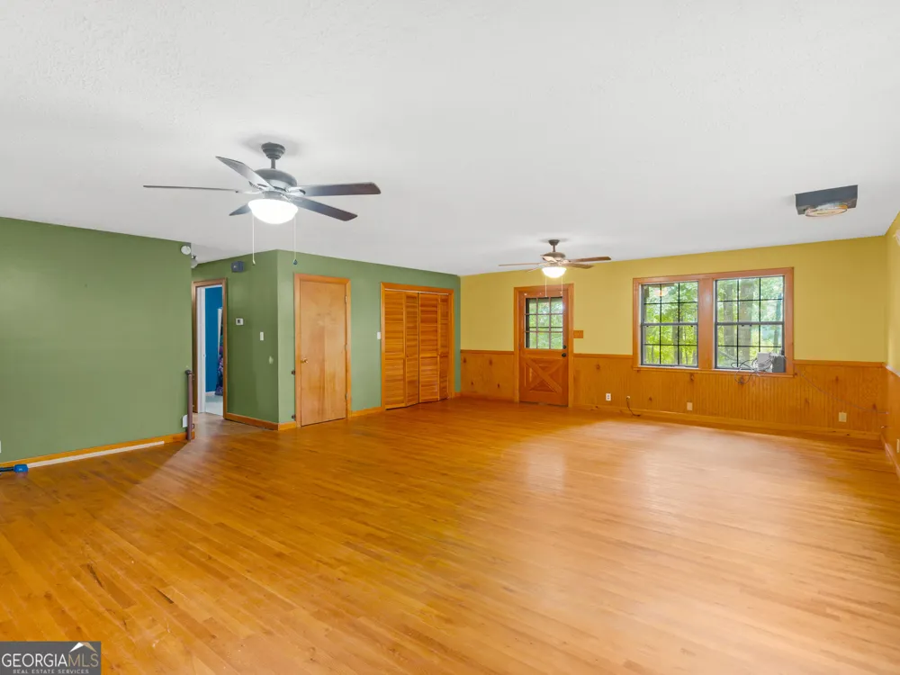 107 Midway RD Barnesville, GA 30204