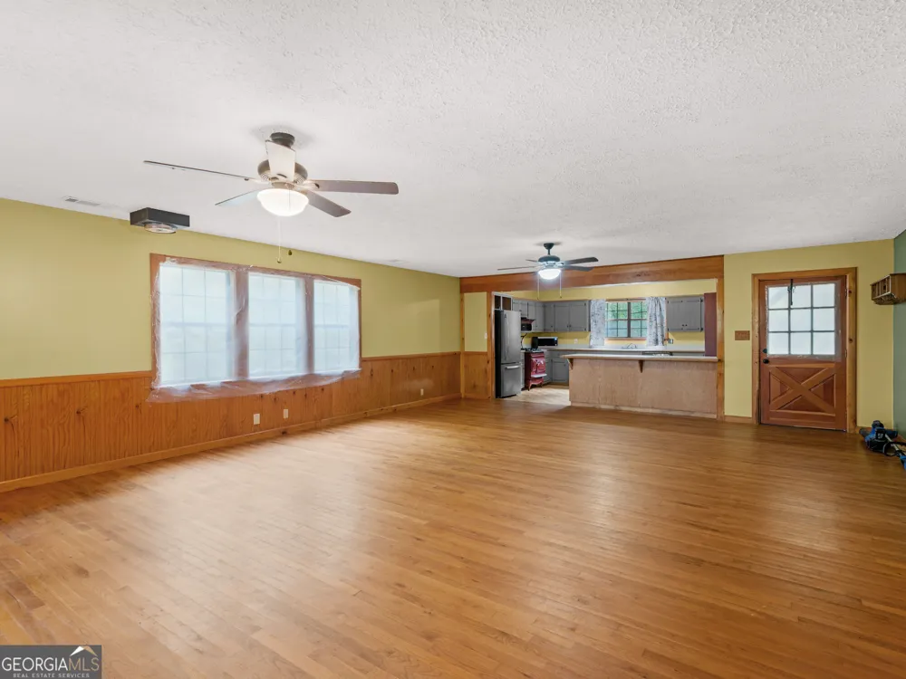 107 Midway RD Barnesville, GA 30204