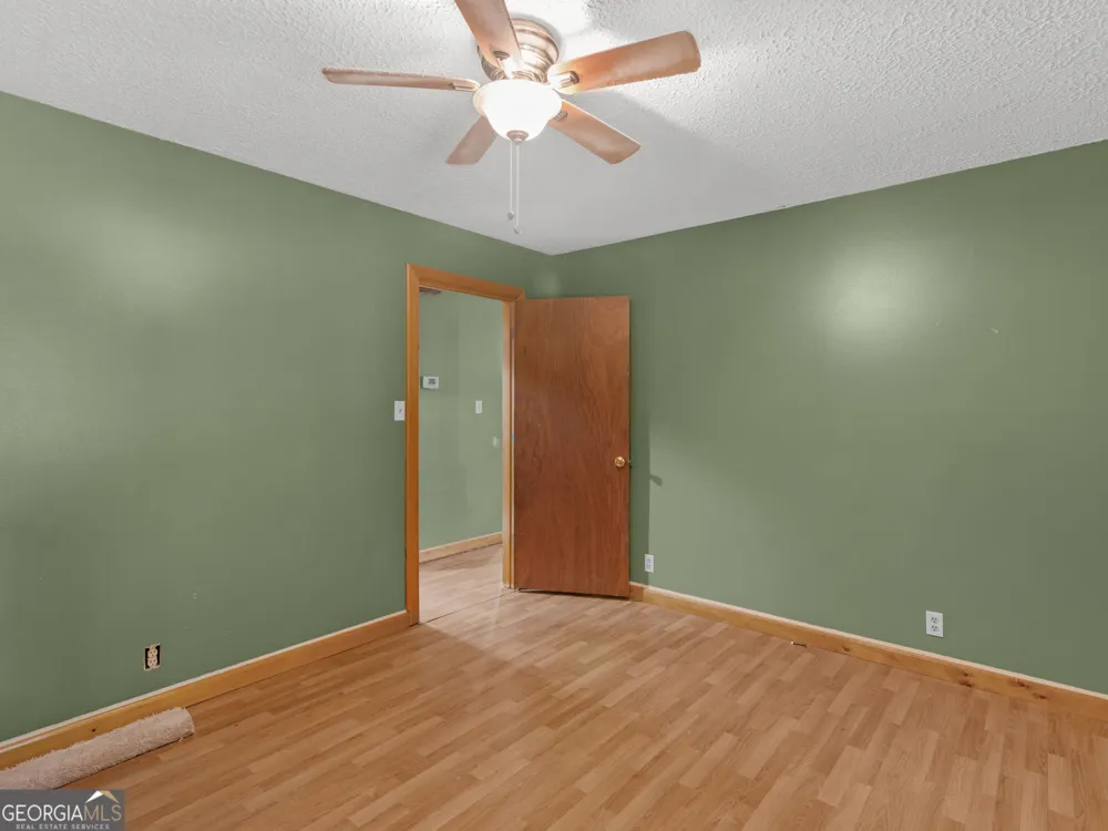 107 Midway RD Barnesville, GA 30204