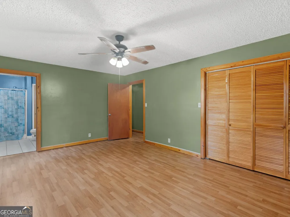 107 Midway RD Barnesville, GA 30204
