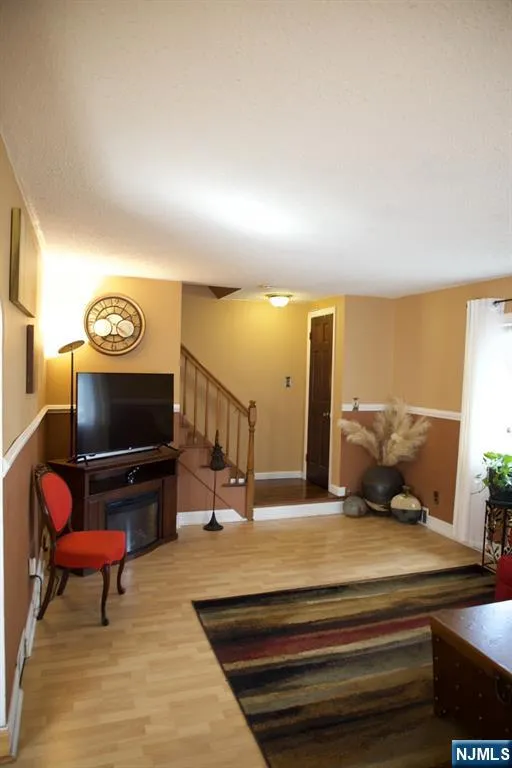 81 Prospect Terrace Teaneck, NJ 07666