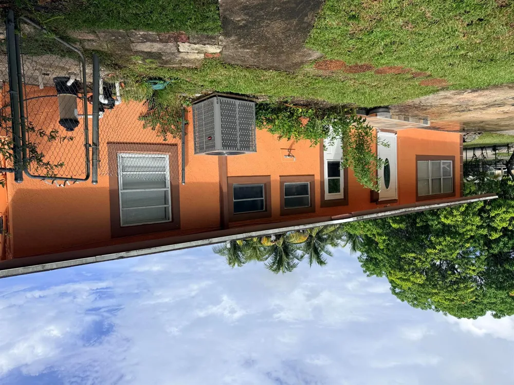 1643 NW 11TH AVENUE Fort Lauderdale, FL 33311