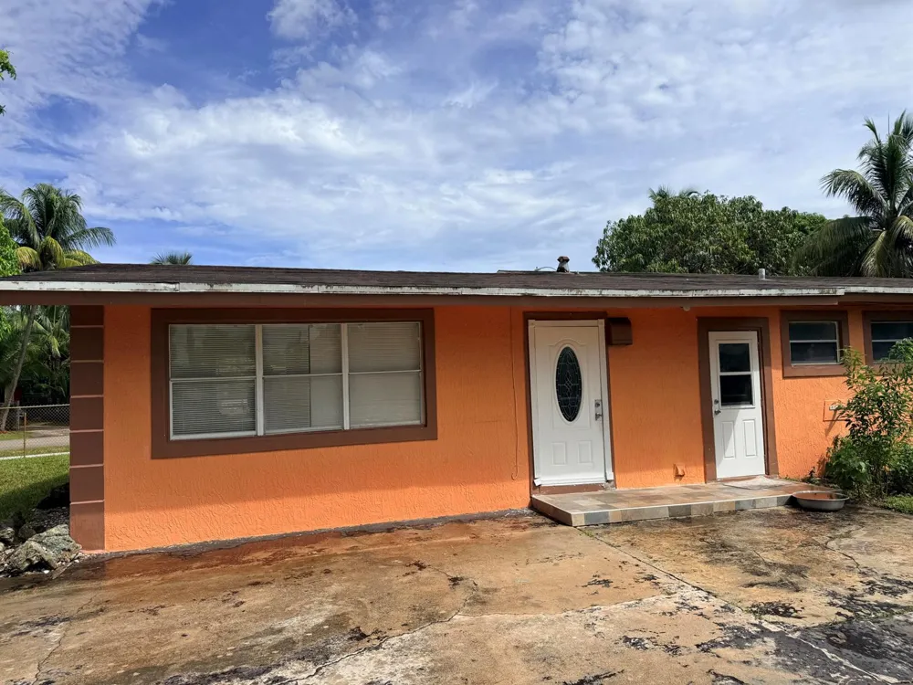 1643 NW 11TH AVENUE Fort Lauderdale, FL 33311