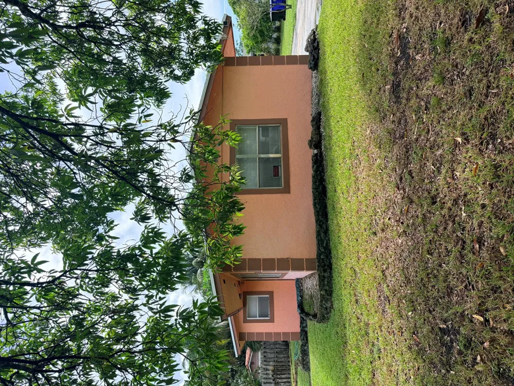 1643 NW 11TH AVENUE Fort Lauderdale, FL 33311