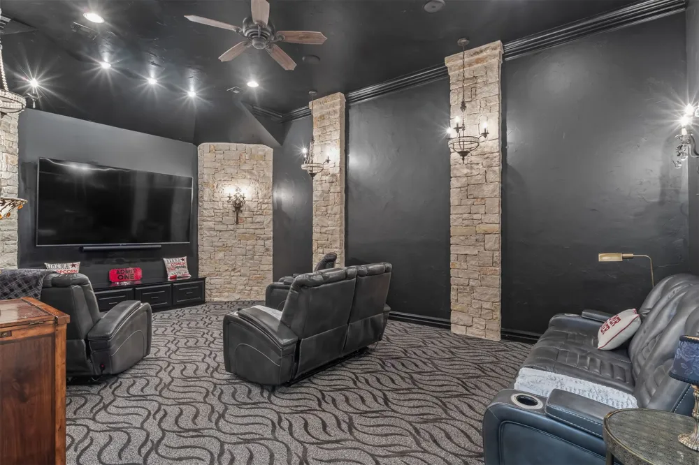 6011 Grey Hawk Road Owasso, OK 74055
