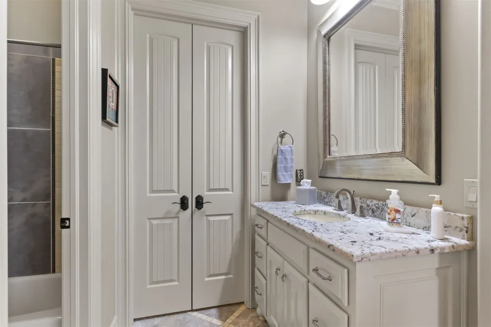 6011 Grey Hawk Road Owasso, OK 74055