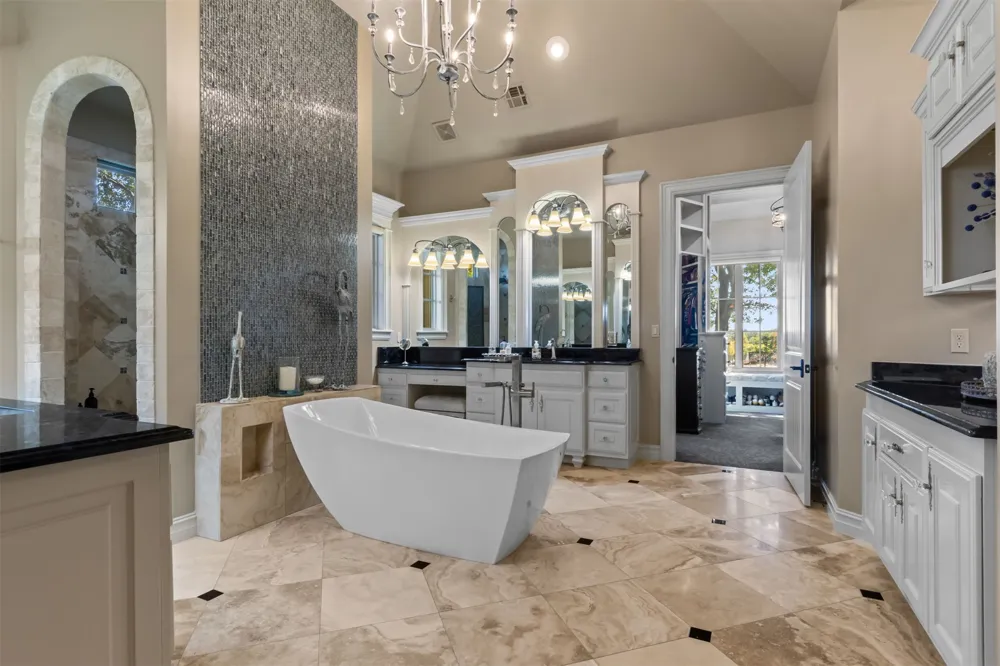 6011 Grey Hawk Road Owasso, OK 74055