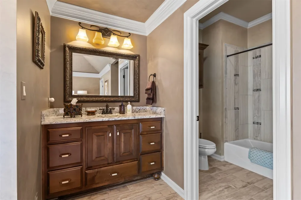 6011 Grey Hawk Road Owasso, OK 74055