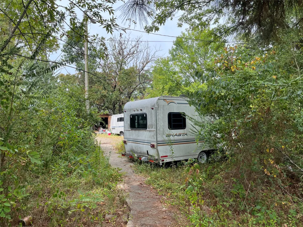 18606 Lock and Dam Road Spiro, OK 74959
