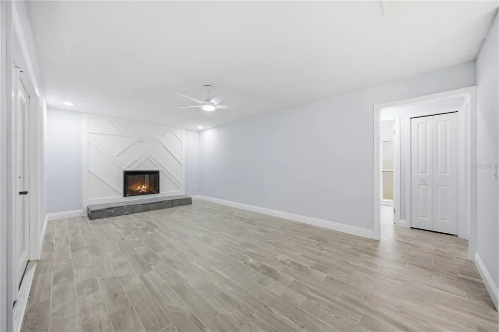 2005 RUSSELL DRIVE Tampa, FL 33618