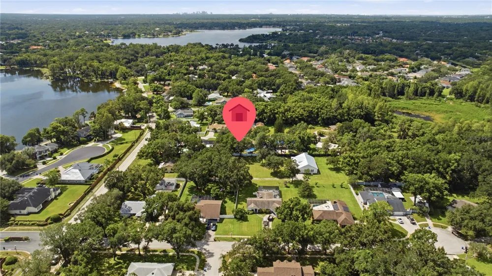 2005 RUSSELL DRIVE Tampa, FL 33618