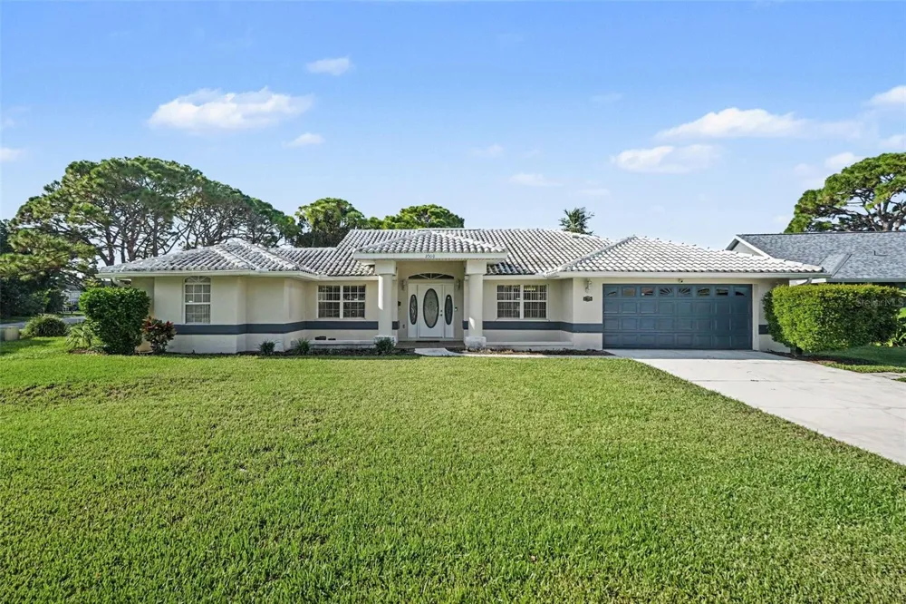 2500 62ND AVENUE S St Petersburg, FL 33712