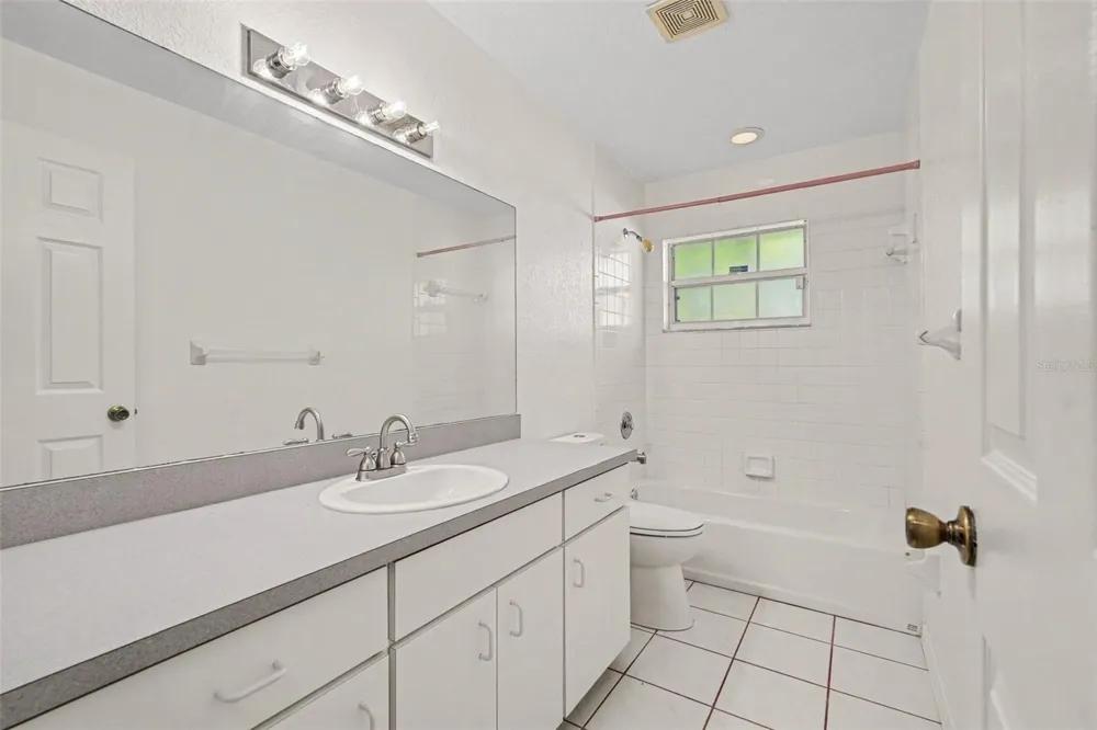 2500 62ND AVENUE S St Petersburg, FL 33712